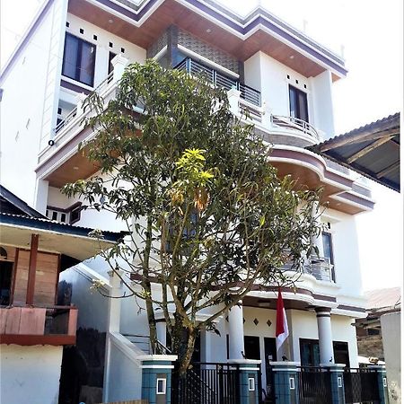 רנטפאו Toraja Lodge Guest House מראה חיצוני תמונה